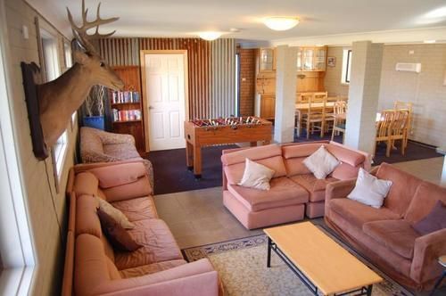 East Lake Travellers Lodge Джиндабайн Екстер'єр фото